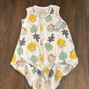 NWT Carter’s M Sleeveless Kids Sleep sack with vegetables.
